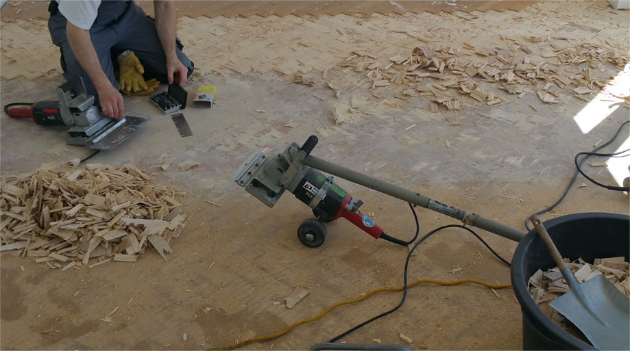 Entfernen eines Alten Parkettboden